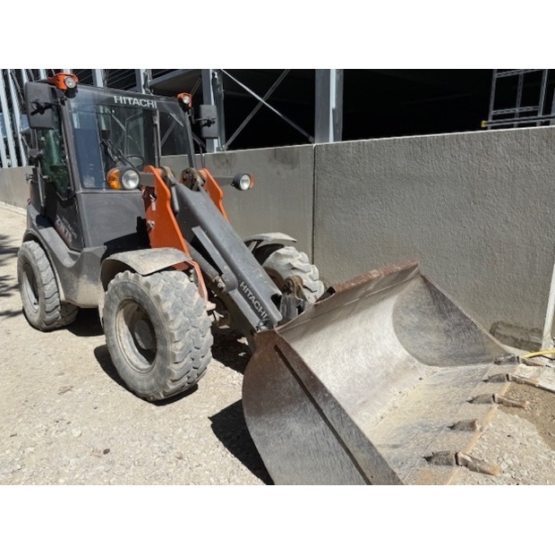 2020 هيتاشى ZW95-6C-44302438