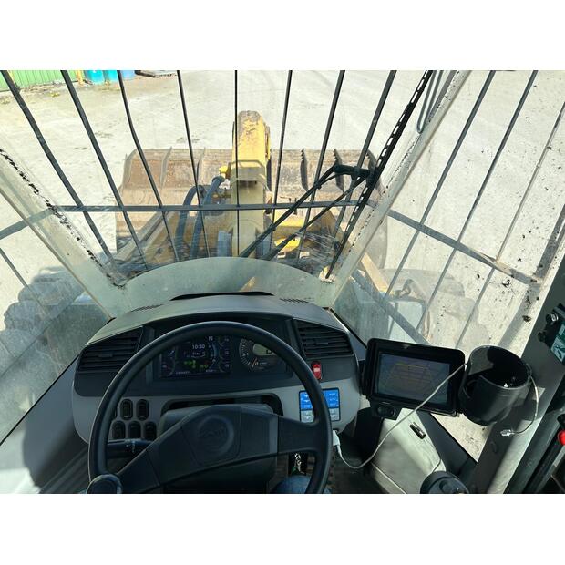 2020 Komatsu WA380-8EO-44302472