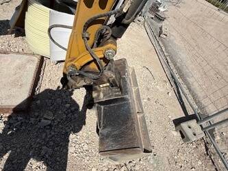 2017-caterpillar-302-7d-1394514-44302651