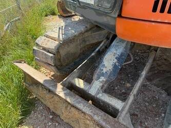 2013-hitachi-zx85us-3-44302687