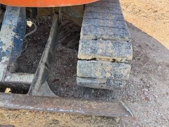 2013-hitachi-zx85us-3-44302688