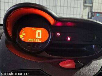 2008-renault-twingo-1394597-44306032