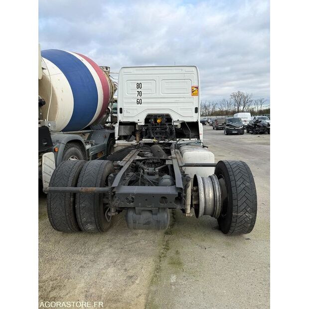 2013 Mercedes-Benz CAMION-44306082