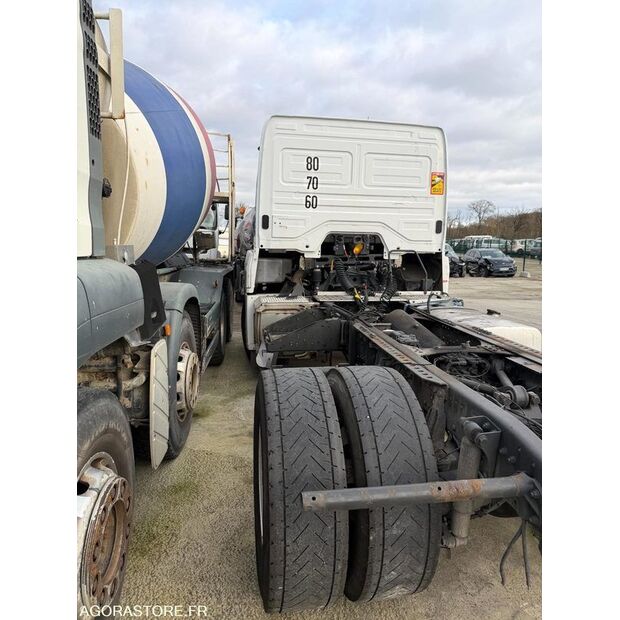 2013 Mercedes-Benz CAMION-44306083