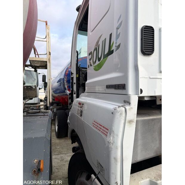 2013 Mercedes-Benz CAMION-44306084