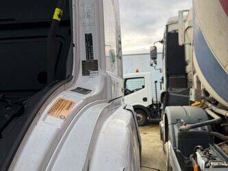 2013-mercedes-benz-camion-1394601-44306086