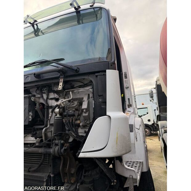 2013 Mercedes-Benz CAMION-44306089