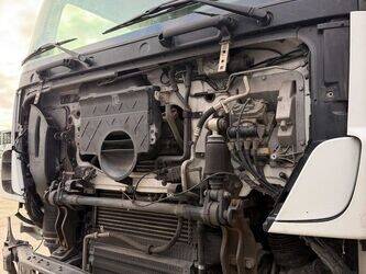 2013-mercedes-benz-camion-1394601-44306090