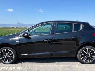 2013-renault-megane-1394604-44306105