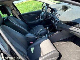 2013-renault-megane-1394604-44306106