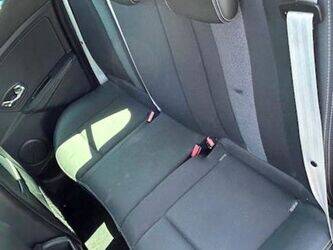 2013-renault-megane-1394604-44306107