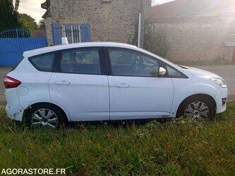 2013-ford-cmax-1394617-44306223