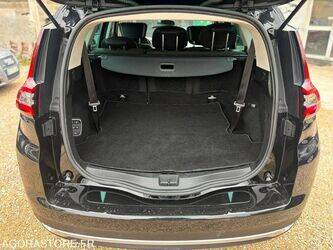 2022-renault-megane-44306805