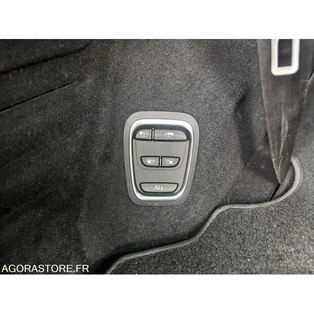 2022 رينو Megane-44306806