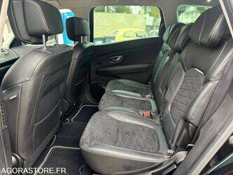 2022-renault-megane-44306808