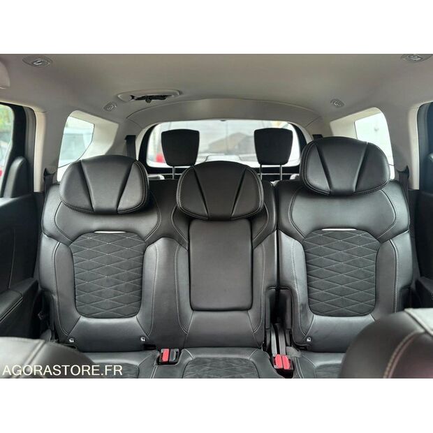 2022 رينو Megane-44306809