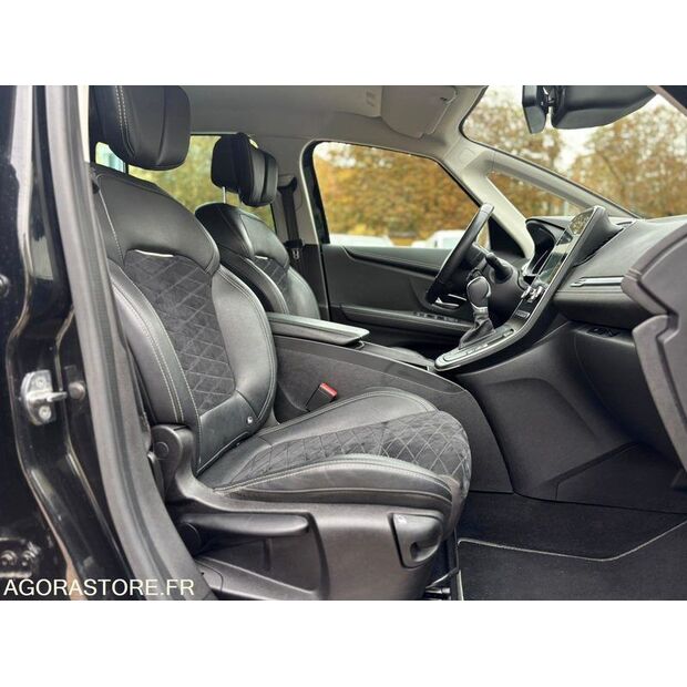 2022 رينو Megane-44306810