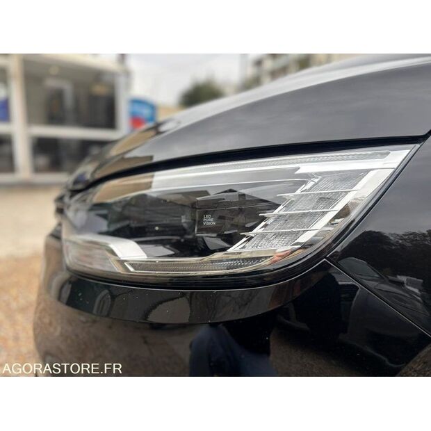 2022 رينو Megane-44306813