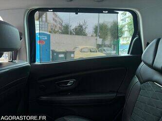 2022-renault-megane-44306816