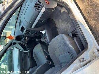 2007-renault-clio-1394673-44306883