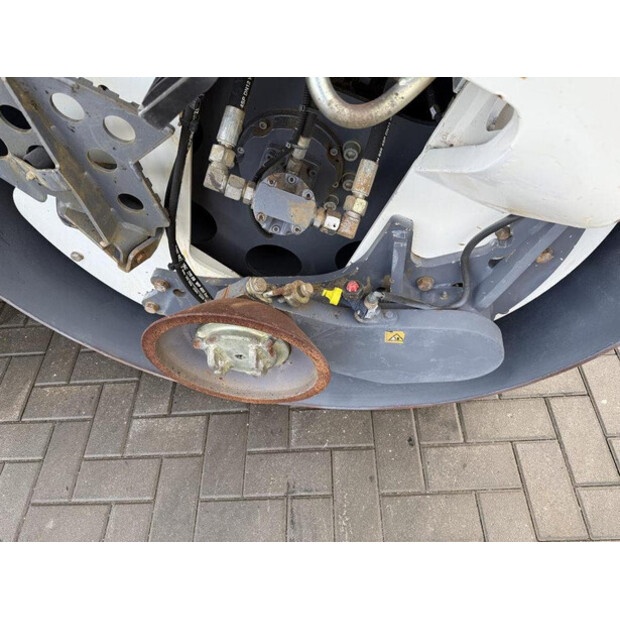 2016 HAMM DV+ 90I VV-S-44307240