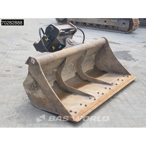 2022 Doosan DX225LC-7-44307470