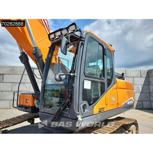 2022 Doosan DX225LC-7-44307518