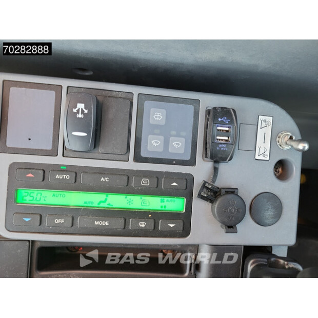 2022 Doosan DX225LC-7-44307528