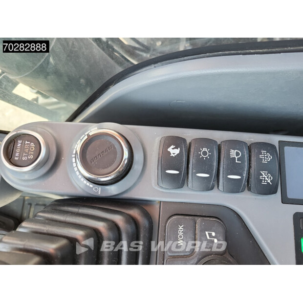 2022 Doosan DX225LC-7-44307529
