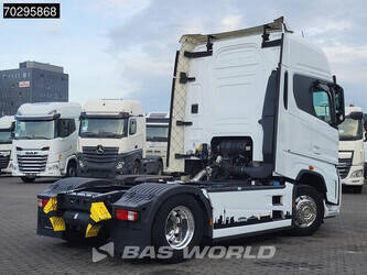 2022-ford-f-max-500-1394692-44307789