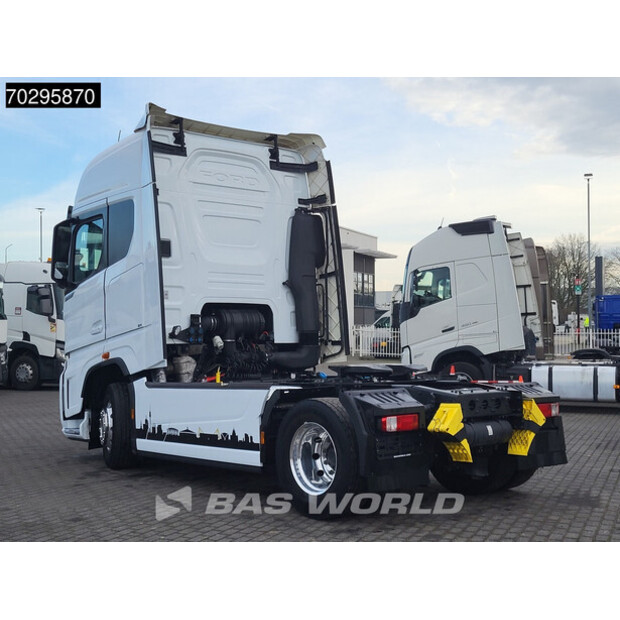 2022 Ford F-Max 500-44307825