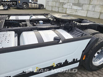 2022-ford-f-max-500-1394693-44307836