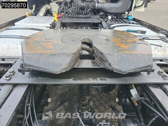 2022-ford-f-max-500-1394693-44307839