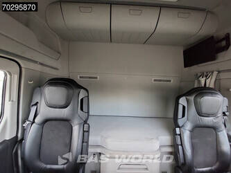 2022-ford-f-max-500-1394693-44307851