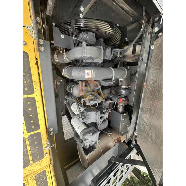 2021 Komatsu PC400-8R-44308267