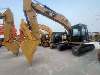 2023-caterpillar-320d-1394715-44308305