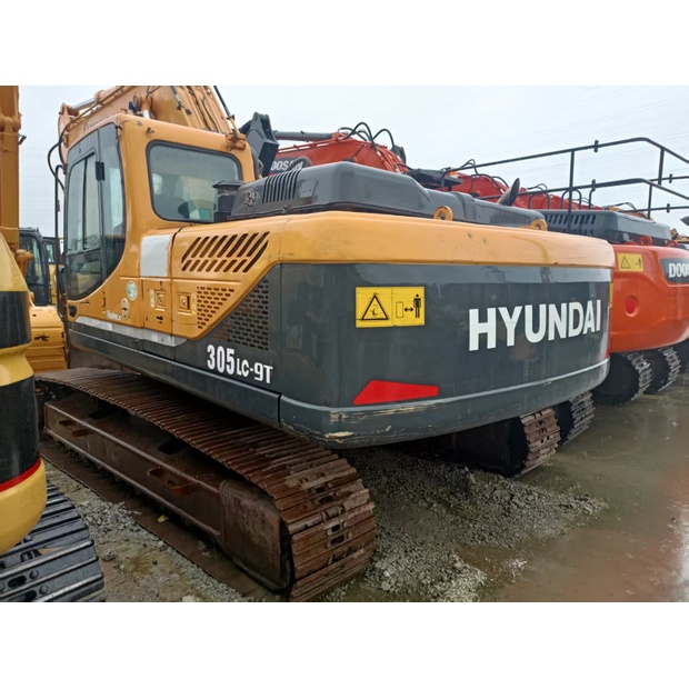 2022 Hyundai 305LC-9T-44308335