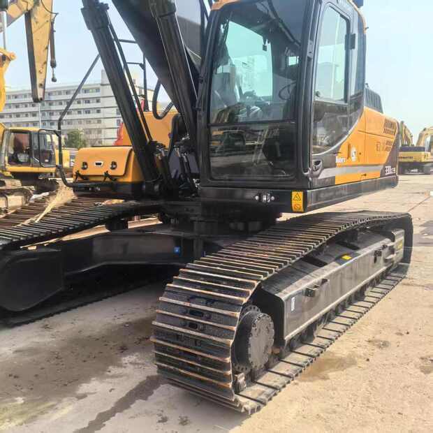 2024 Hyundai 330LC-9T-44308344