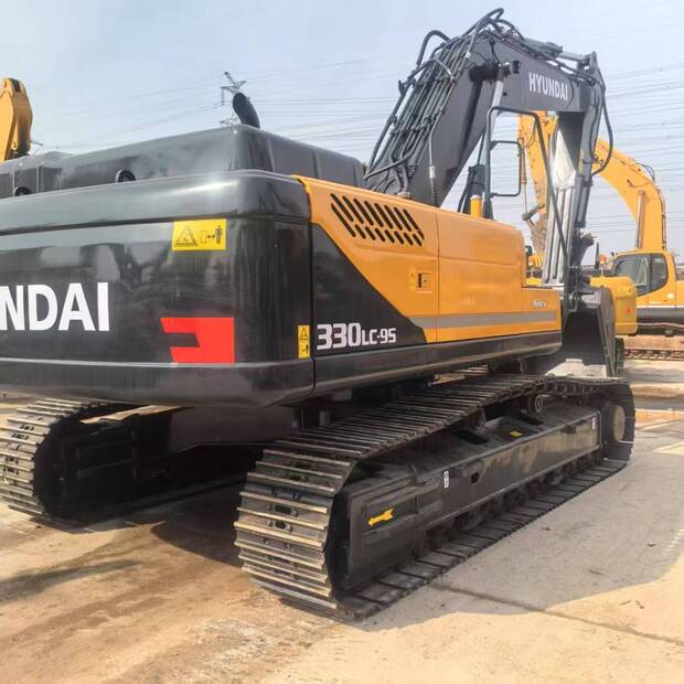 2024 Hyundai 330LC-9T-44308350