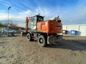 2016-hitachi-zx170w-5b-1394729-44308457