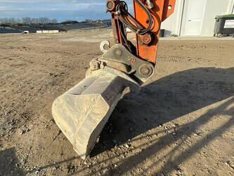 2016-hitachi-zx170w-5b-1394729-44308462