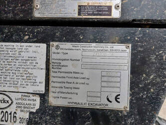 2016-hitachi-zx170w-5b-1394729-44308466