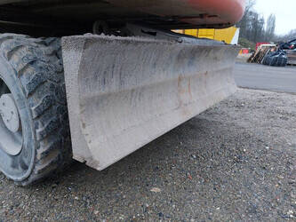 2016-hitachi-zx170w-5b-1394729-44308469