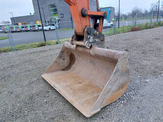 2016-hitachi-zx170w-5b-1394729-44308474