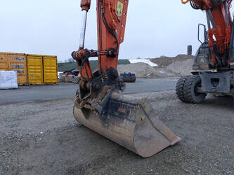 2016-hitachi-zx170w-5b-1394729-44308475