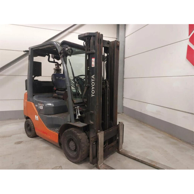 2013 Toyota 02-8FDF18-44308630