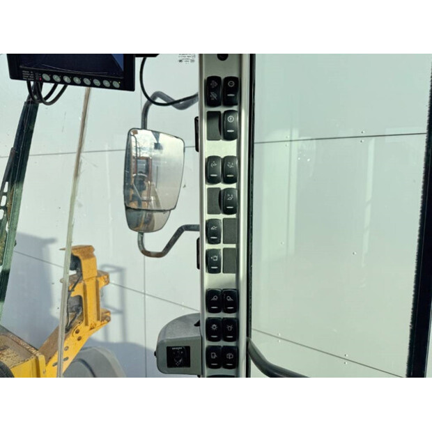 2019 Volvo L110H-44308658