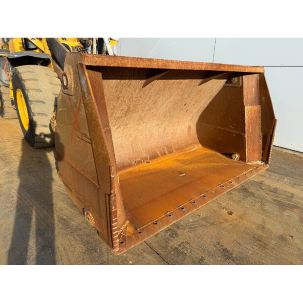 2019 Volvo L110H-44308661