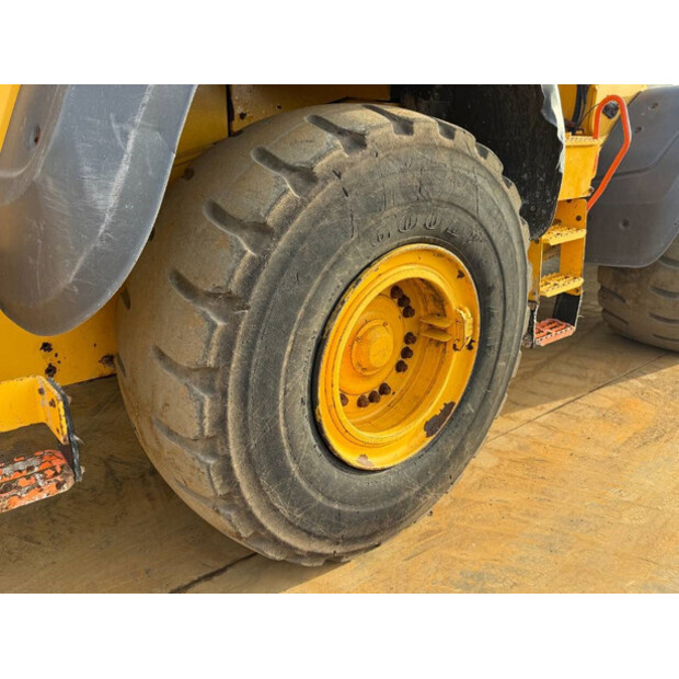 2019 Volvo L110H-44308671