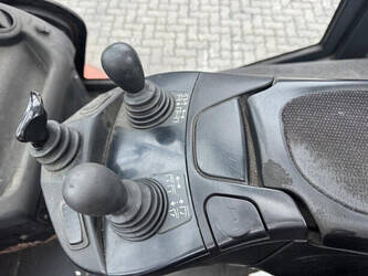 2015-linde-h80d-02-1394735-44308689